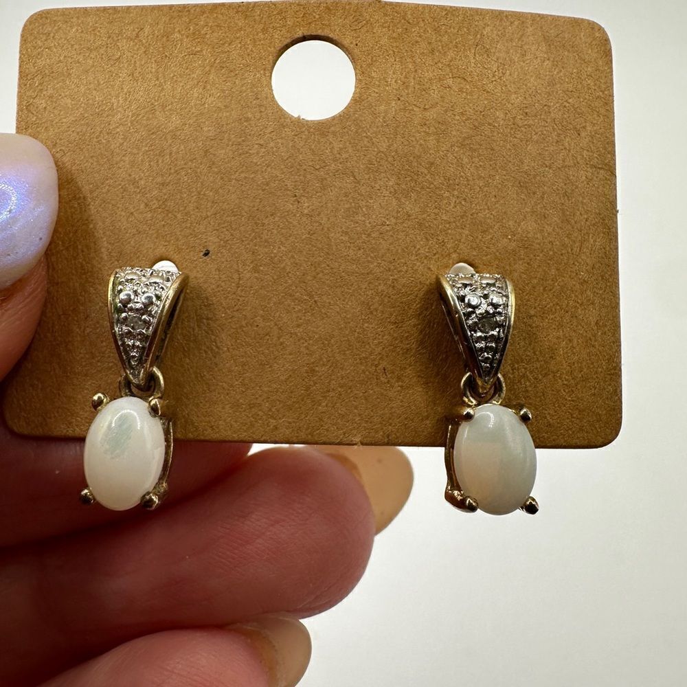 Vintage 5x7mm Opal Cabochon, goldā overā925 stud earrings! - Picture 8 of 11